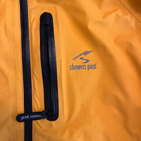 women’s small cycling jacket - Picture 8 of 9